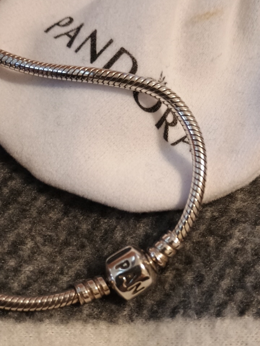 Pandora Authentic Snake Bracelet S/S - Picture 3 of 9